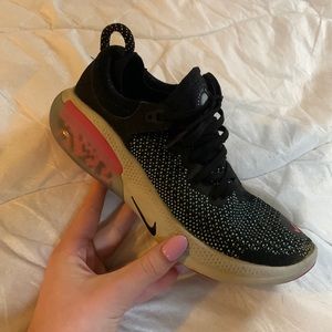 Nike joyride shoes